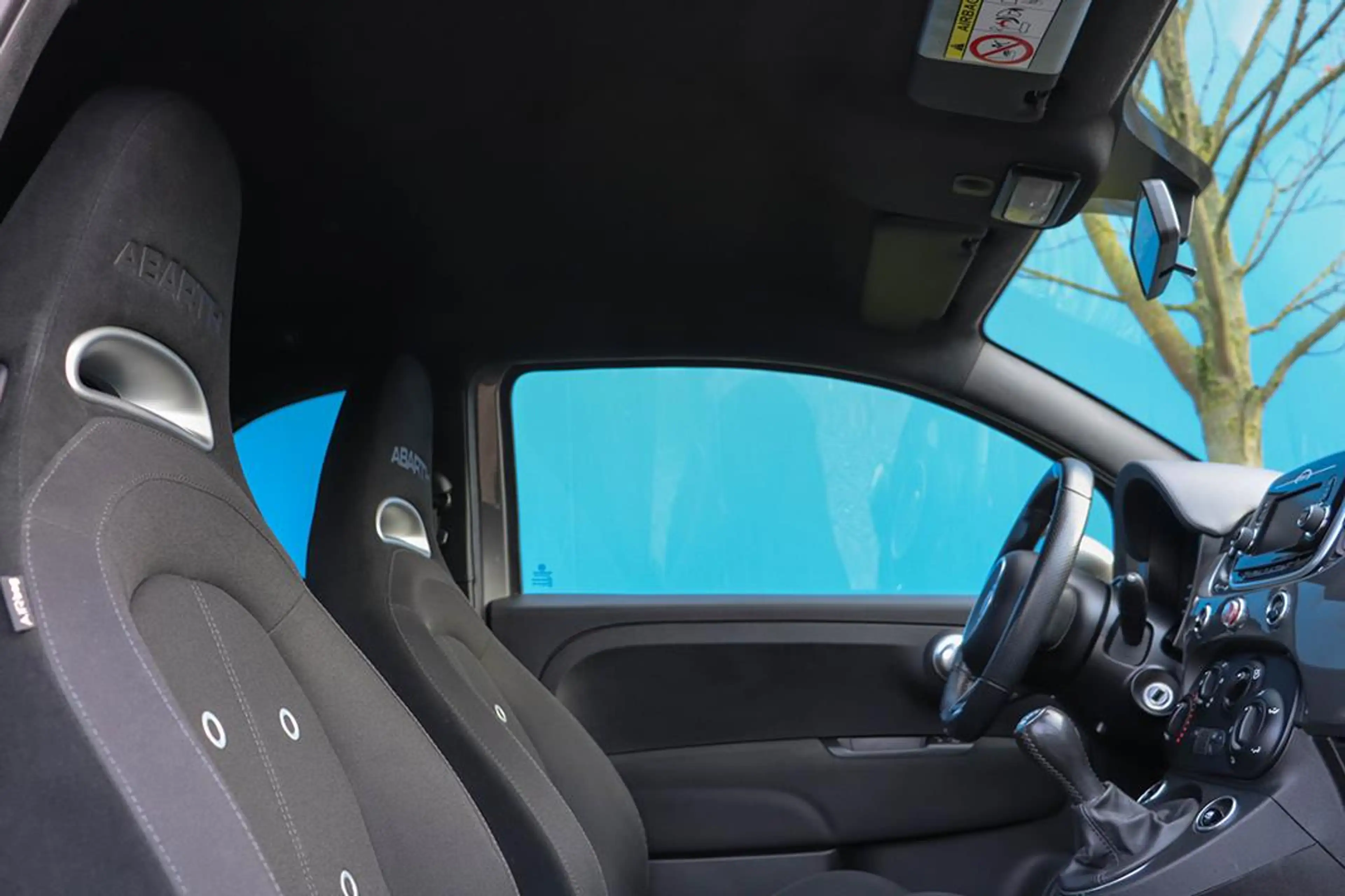 Fiat 500 Abarth 1.4 T-Jet 595 - 170 pk — photo 14