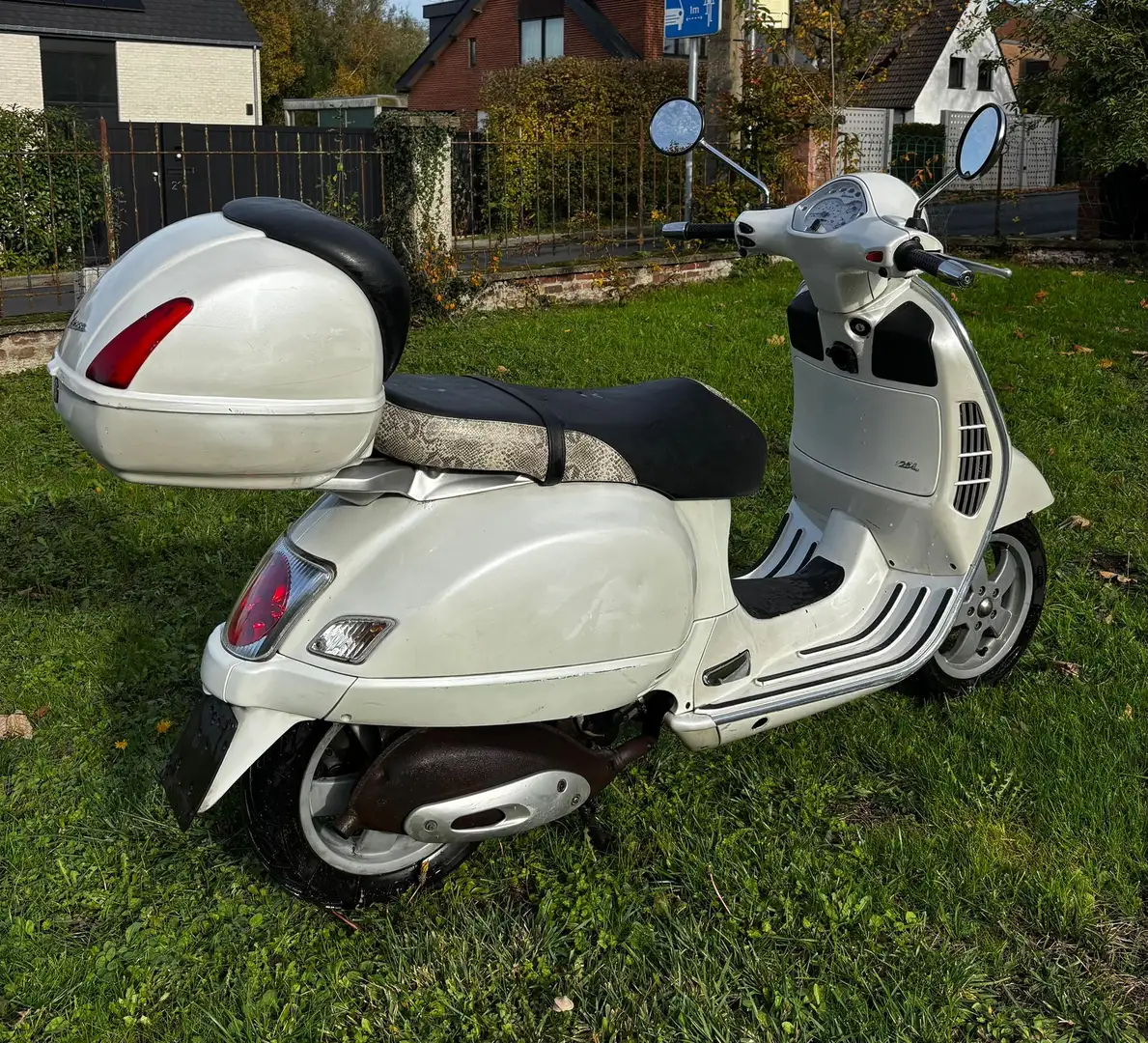 Vespa GT 125 - 2