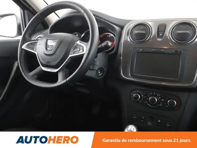 Dacia Sandero view 13