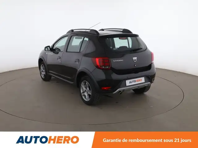 Dacia Sandero view 4