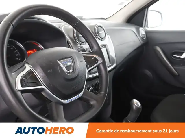 Dacia Sandero view 11