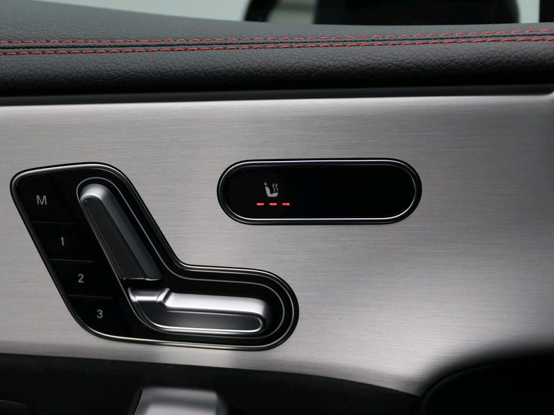 Mercedes-Benz CLA 250 e Business Solution AMG / Panaroma-dak / Memory-St — photo 6