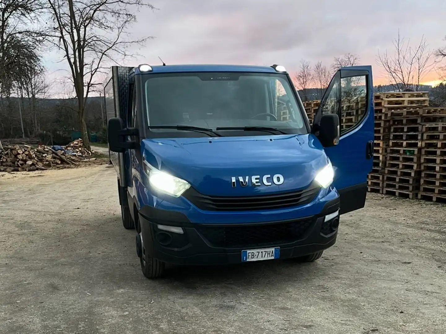Iveco Daily Blu/Azzurro - 1