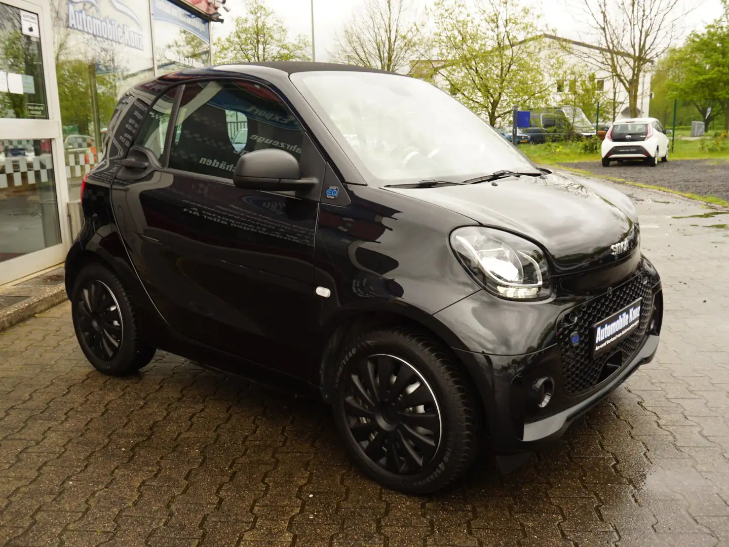 smart forTwo electric drive / EQ (453.391) Schwarz - 2
