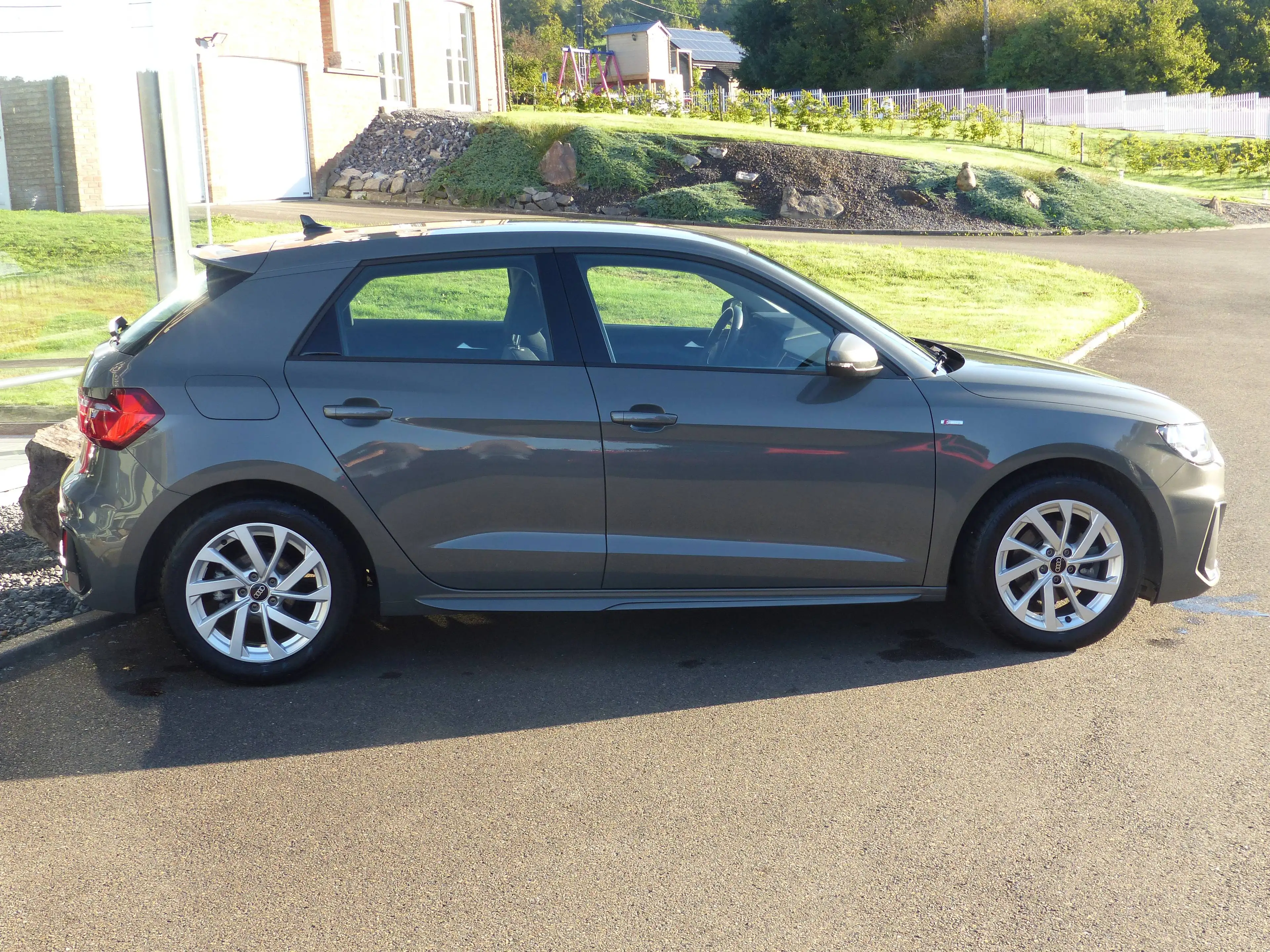 Audi A1 A1 Sportback 30 TFSI S line — photo 10