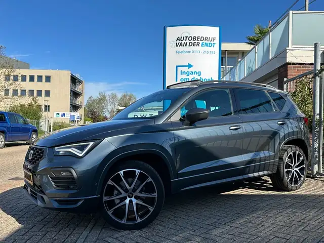 SEAT Ateca 1.5 TSI FR Business Intense  Pano  Trekhaak  360 c