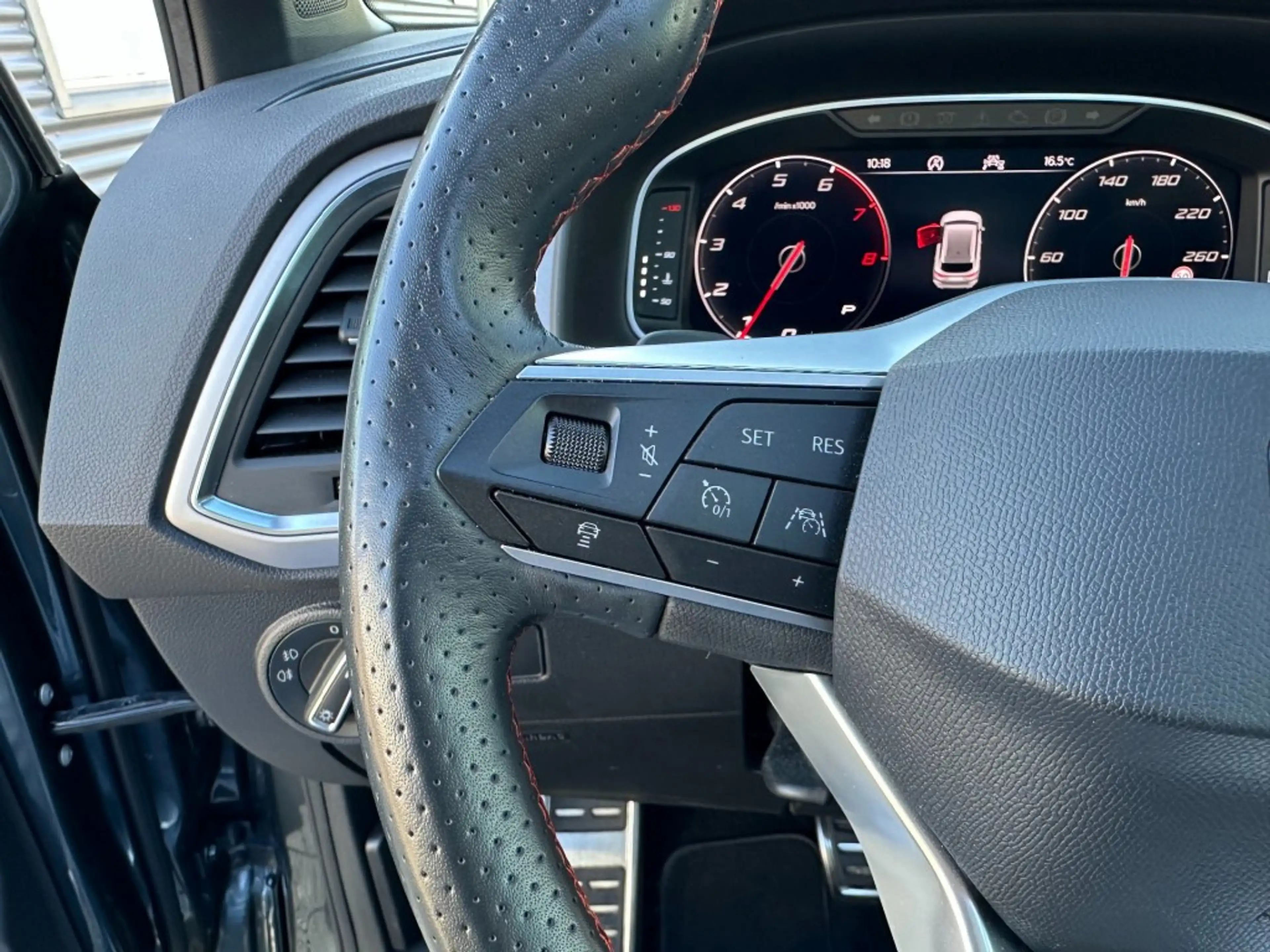 SEAT Ateca 1.5 TSI FR Business Intense  Pano  Trekhaak  360 c — photo 23