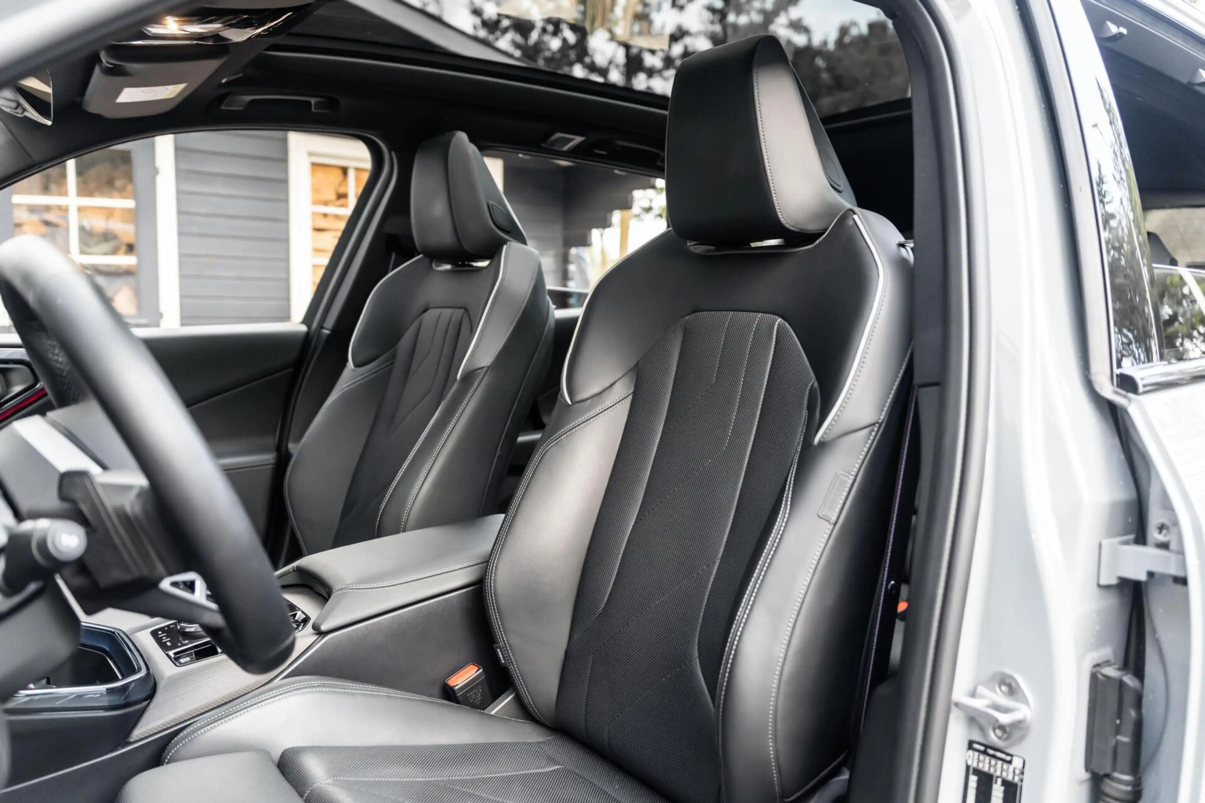 BMW X3 30e xDrive M Sport Pro 360 H&K 20" individual — photo 18