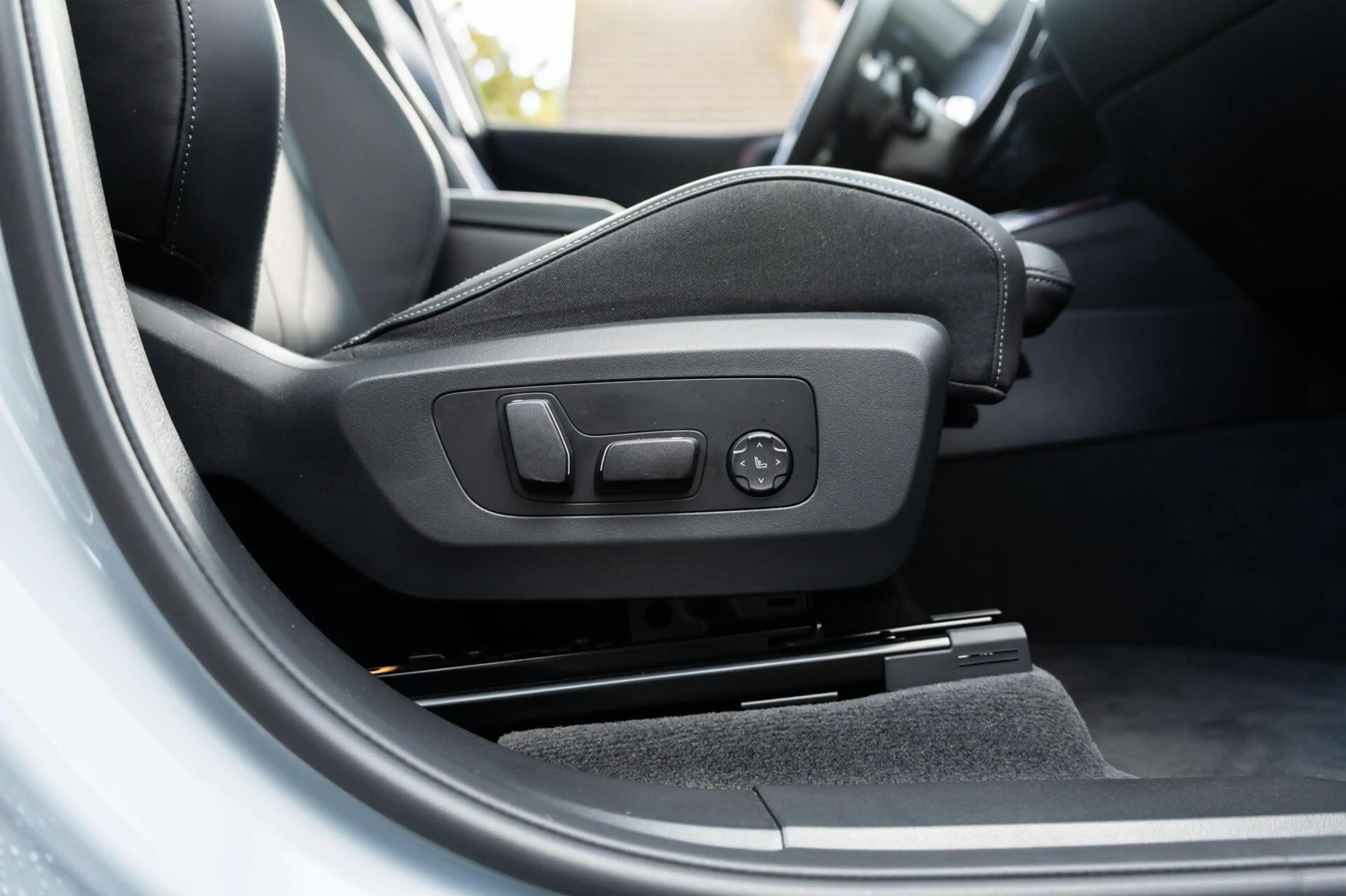 BMW X3 30e xDrive M Sport Pro 360 H&K 20" individual — photo 22