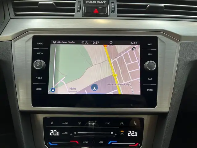 Volkswagen Passat view 14
