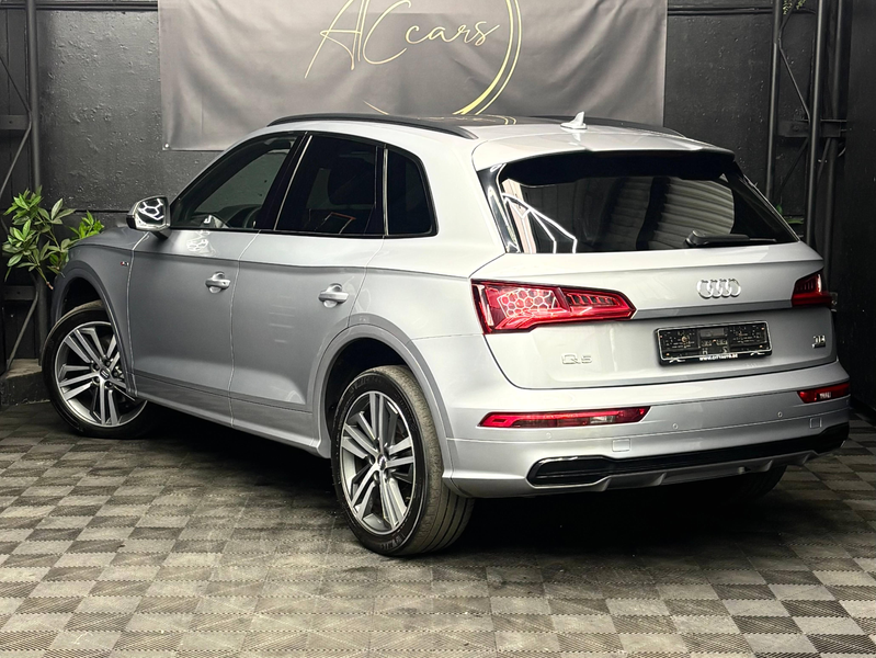 Audi Q5 Q5 2.0 TDi Quattro S tronic *12 mois garantie*toit ouvrant*AUTO — photo 5