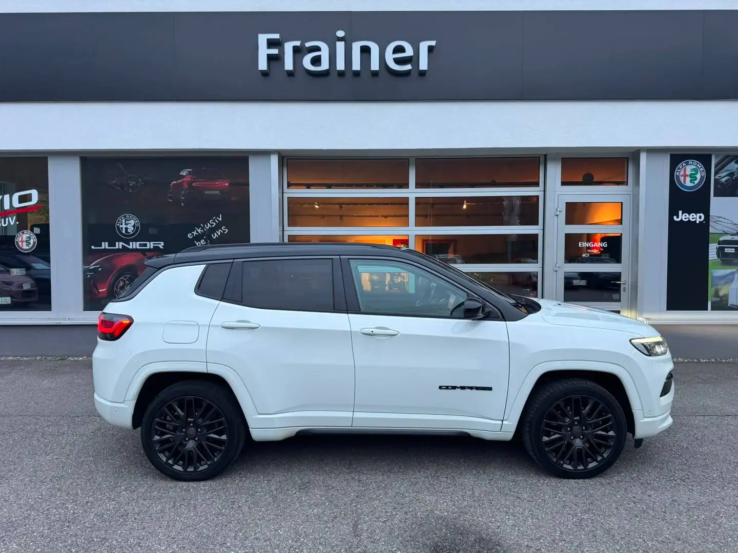 Jeep Compass S Plug-In Hybrid 4xe AT 240PS Weiß - 1
