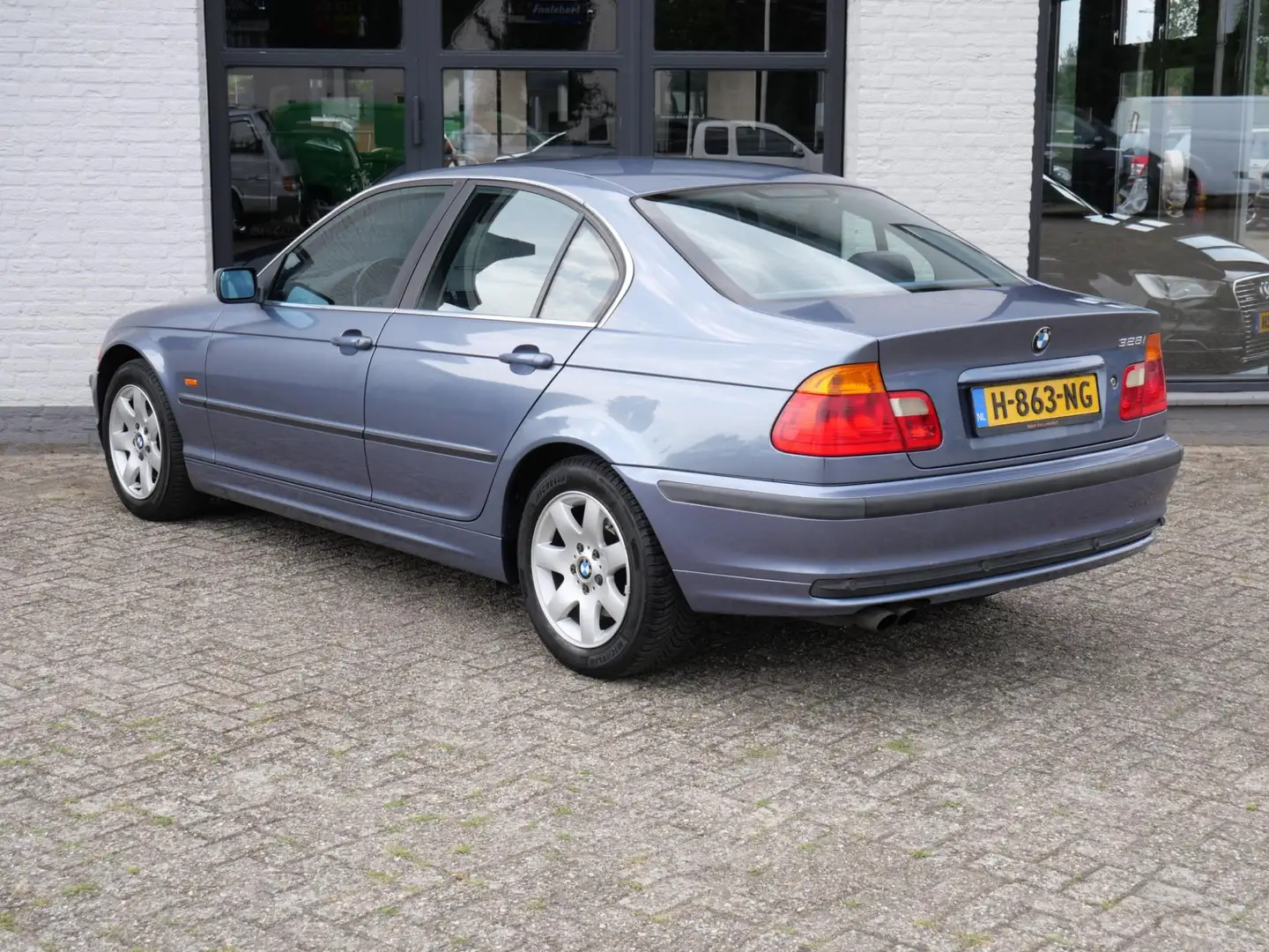 BMW 328 3-serie 328i Executive 135.000KM !!! Ecc Sport sto Blauw - 2