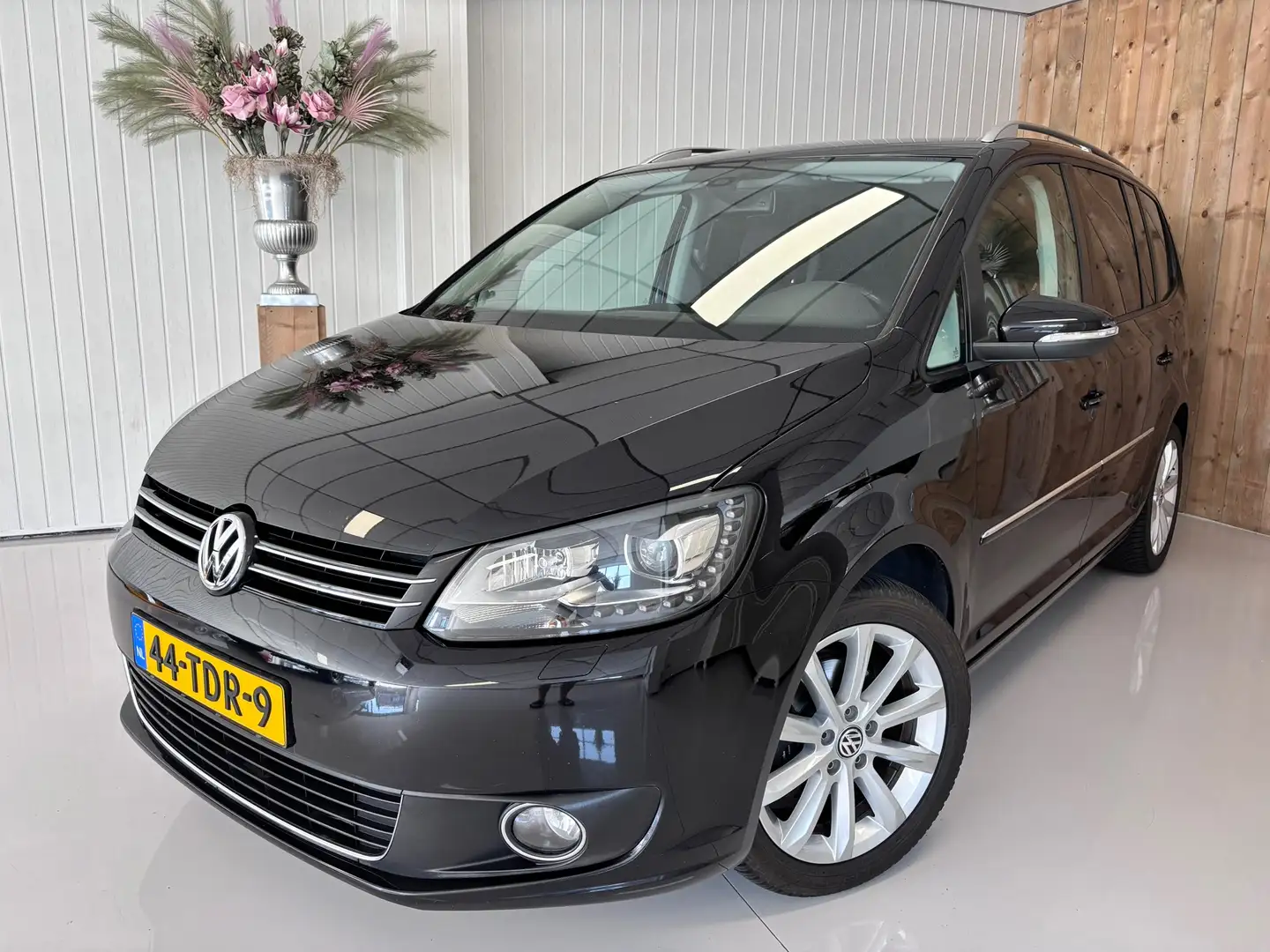Volkswagen Touran 1.4 TSI HIGHLINE, NAVI, NAP, TREKHAAK, XENON, LED, Noir - 1