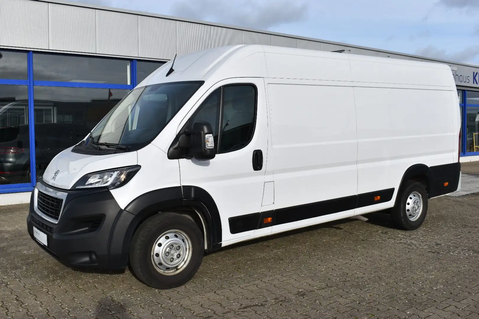 Peugeot Boxer Kasten L4H2 BlueHDi165 -KLIMA-NAVI-KAMERA Weiß - 2