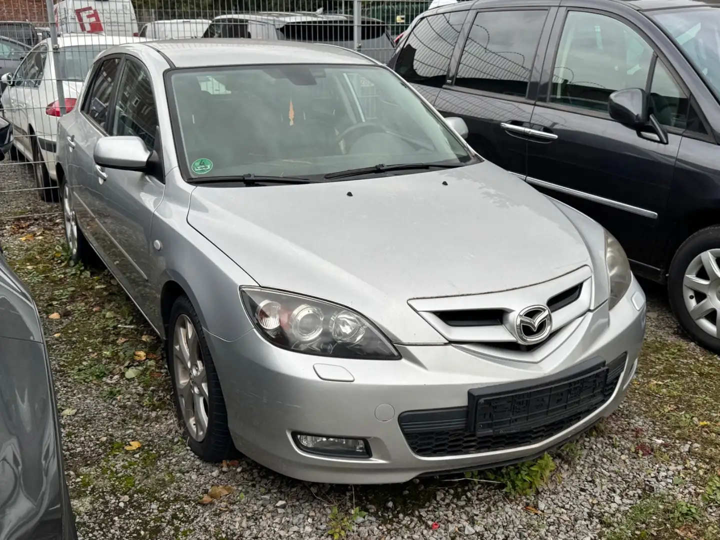 Mazda 3 Lim. 1.6 CD Sport Active+ Silber - 1