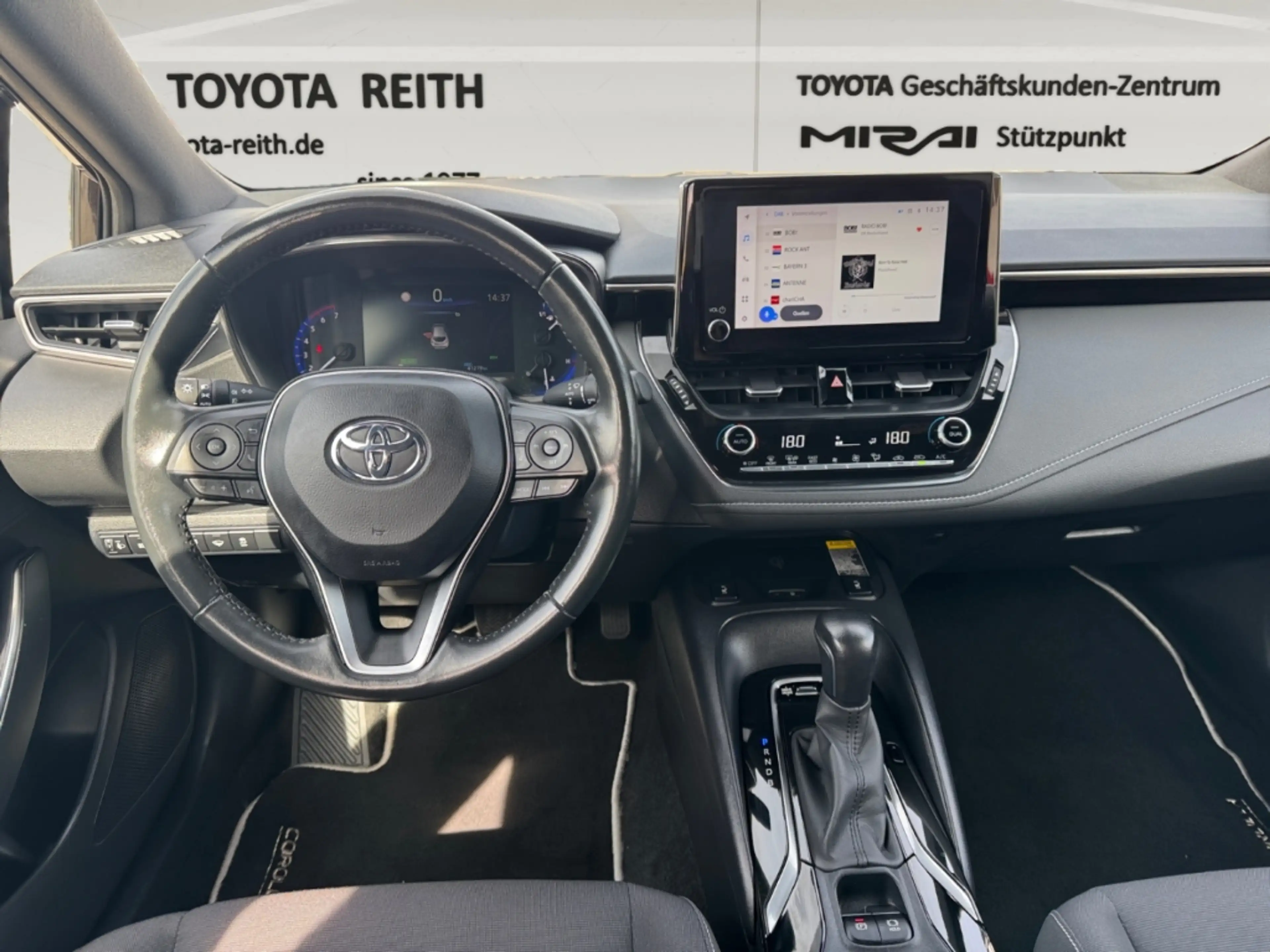 Toyota Corolla Hybrid Team D Navi LED ACC Apple CarPlay Android A — photo 10