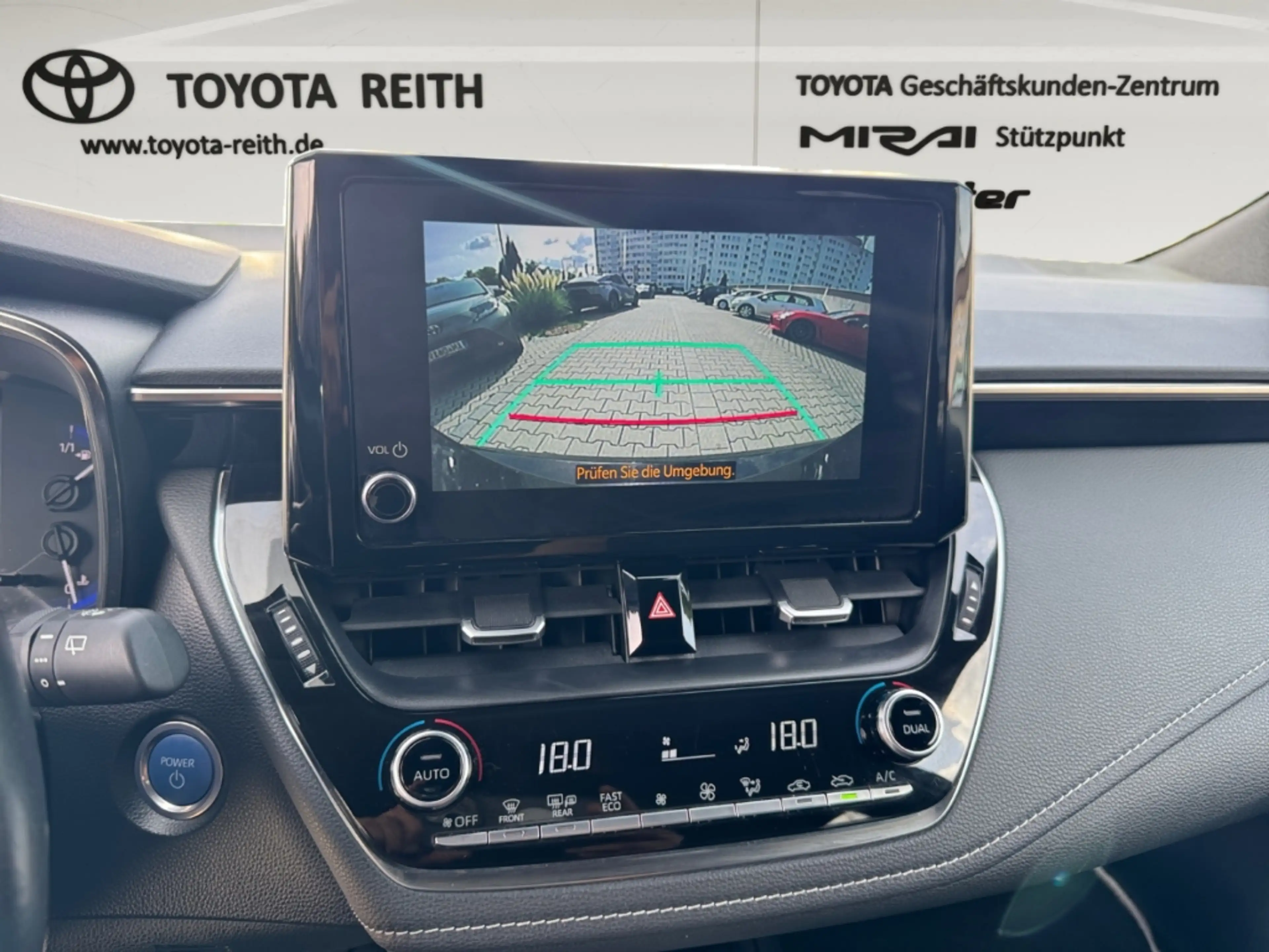 Toyota Corolla Hybrid Team D Navi LED ACC Apple CarPlay Android A — photo 11