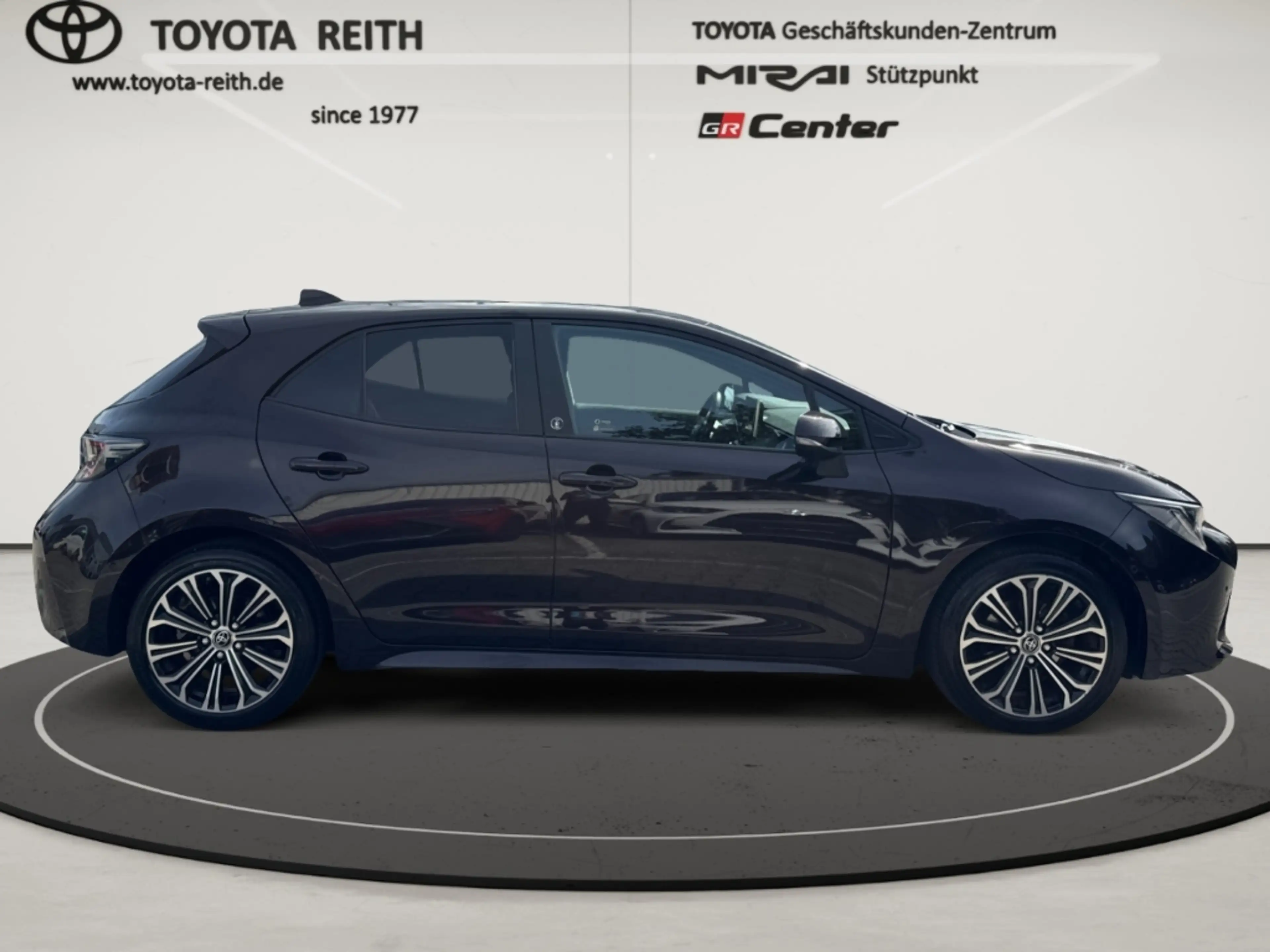 Toyota Corolla Hybrid Team D Navi LED ACC Apple CarPlay Android A — photo 6