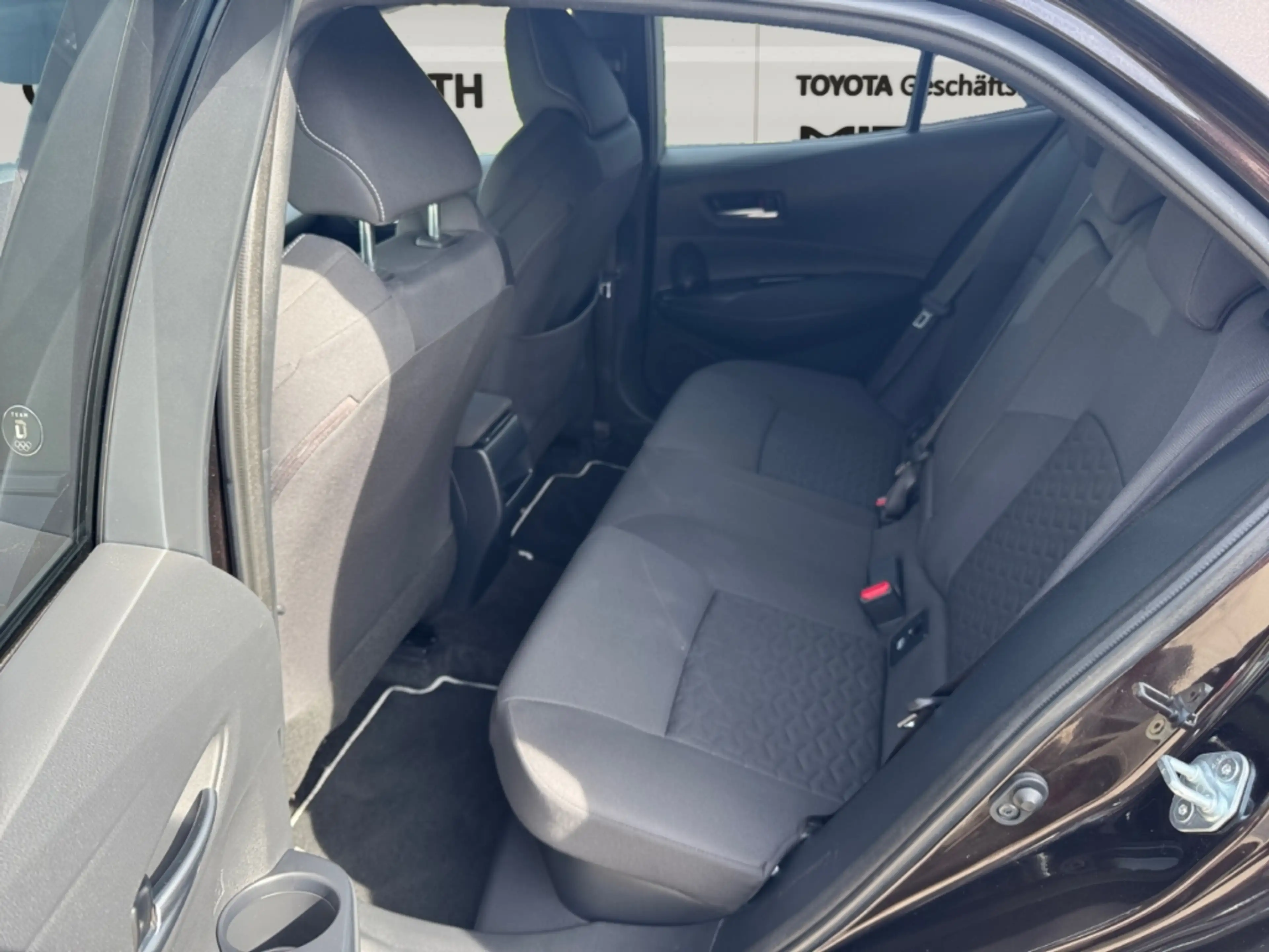 Toyota Corolla Hybrid Team D Navi LED ACC Apple CarPlay Android A — photo 13