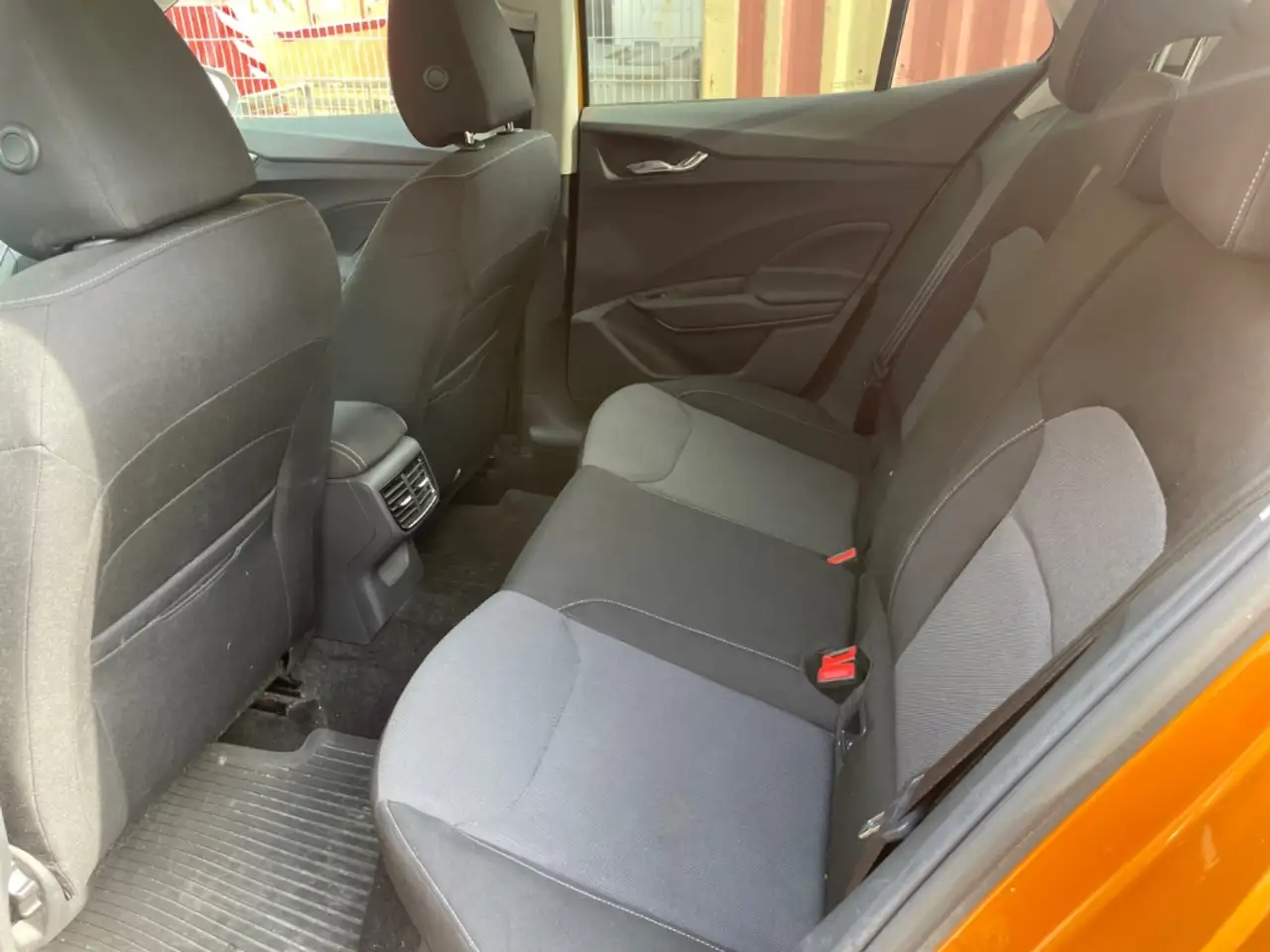 Skoda Fabia IV Ambition 1,0 TSI 70 kW 5-Gang mech., миниатюра 17