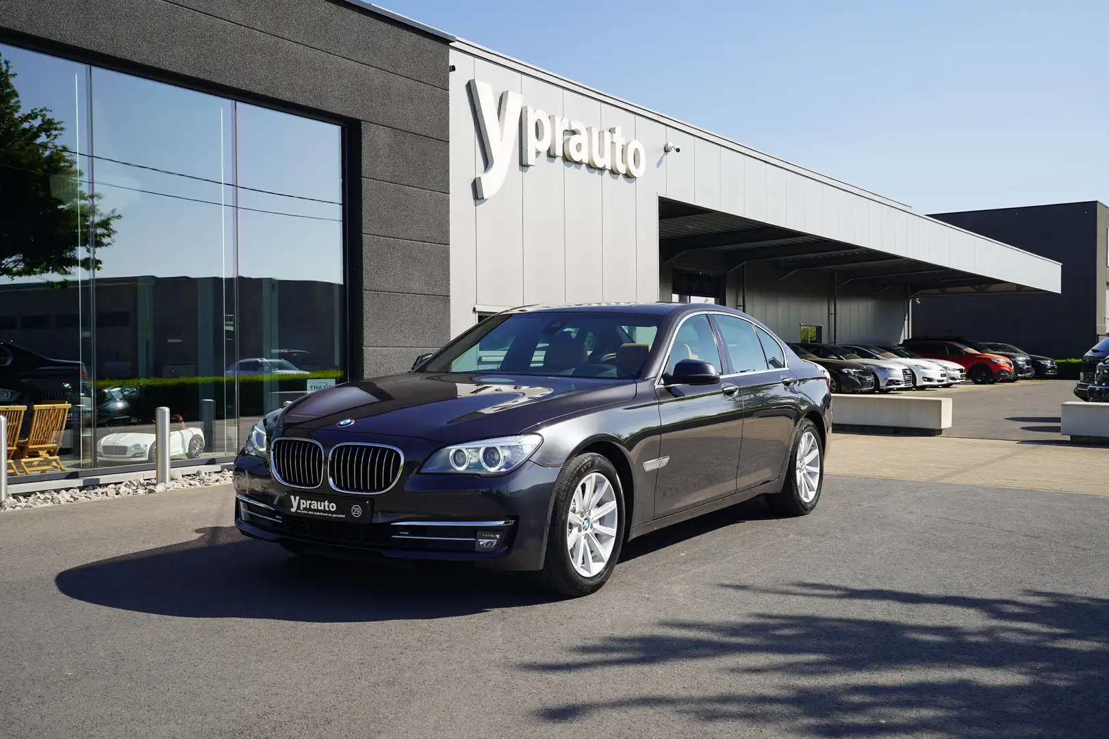 BMW 730 D Comfortzetels Head up Open dak Volleder Camera Grijs - 1