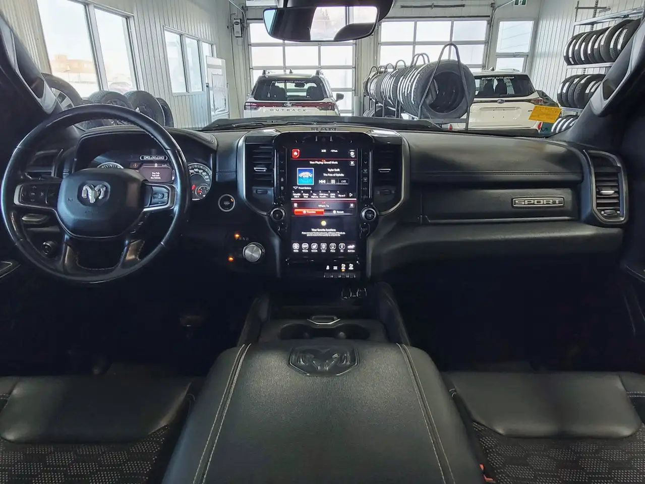 RAM 1500 снимка RAM 1500