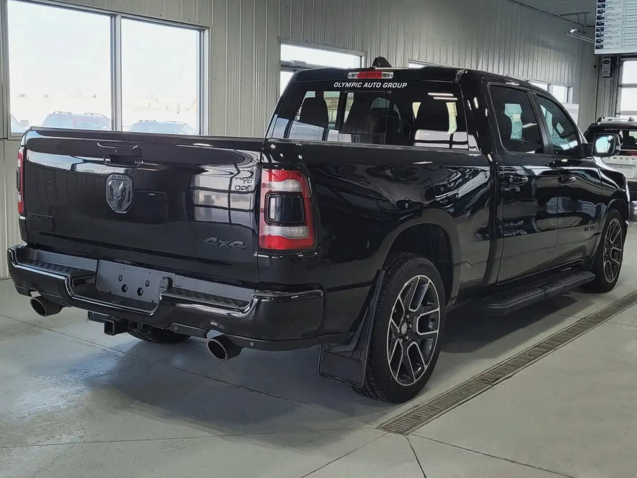 RAM 1500 снимка RAM 1500