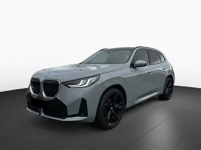 BMW X3 view 2