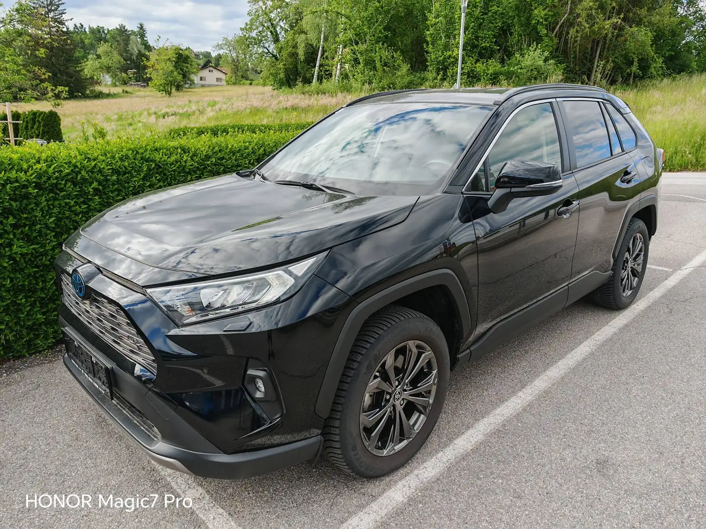 Toyota RAV 4 RAV4 2,5 Hybrid Active Drive AWD 222PS Schwarz - 1