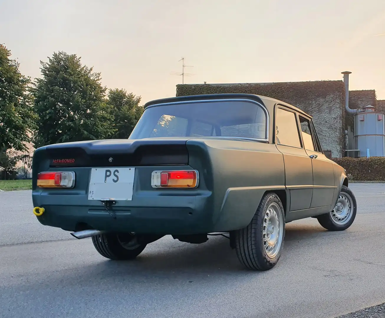 Alfa Romeo Giulia Verde - 2