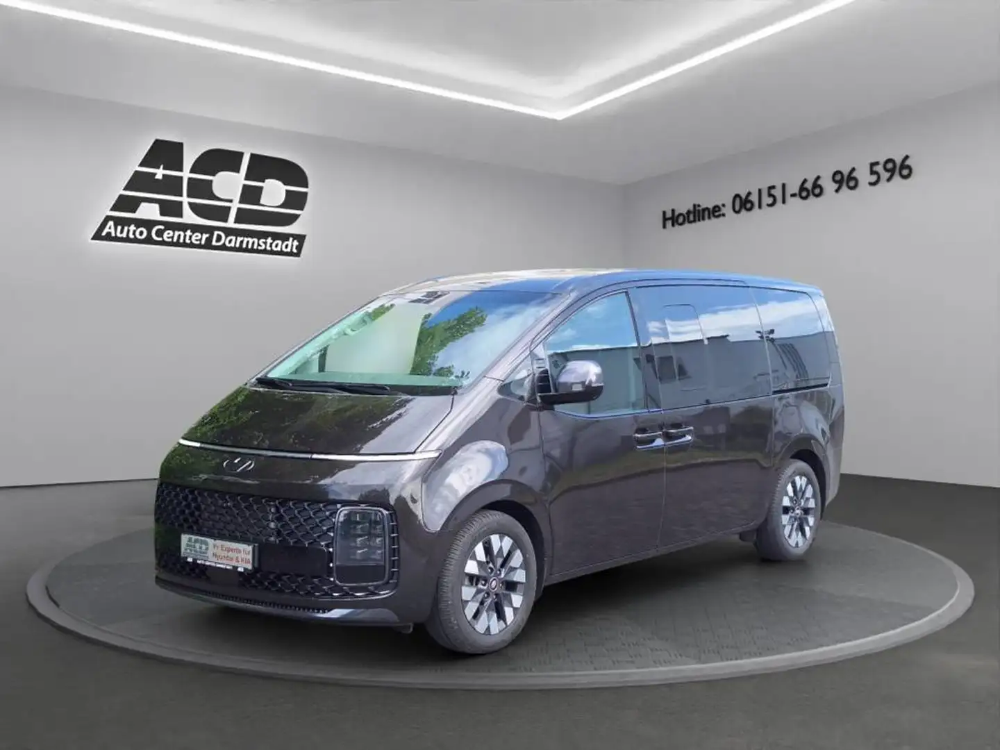 Hyundai STARIA Staria 2,2 CRDi 2WD Signature *7-SITZE*VOLLAUSSTAT Braun - 1