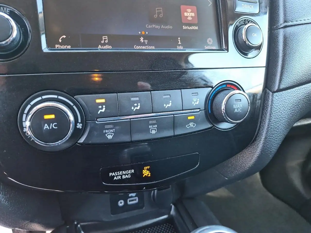 Nissan Rogue снимка Nissan Rogue