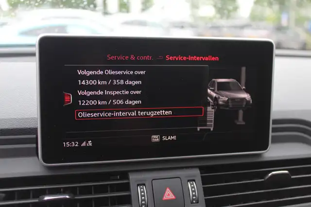 Audi Q5 view 26
