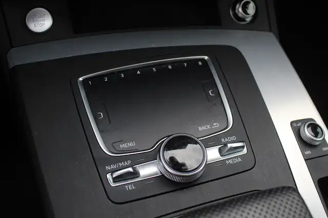 Audi Q5 view 28