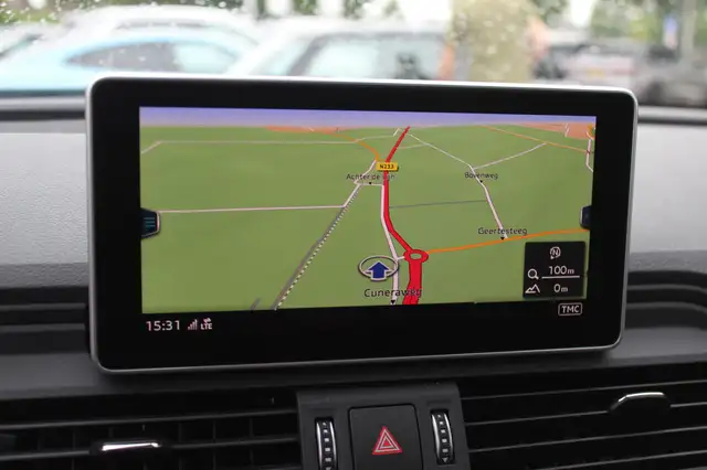 Audi Q5 view 21
