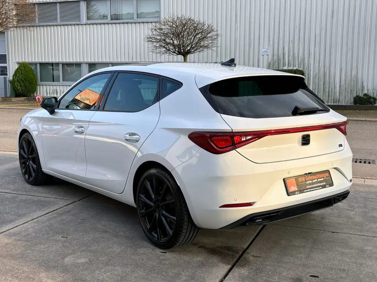 SEAT Leon 1.5eTSI DSG FR LED ACC eGSD KAM CarPlay SHZ 12