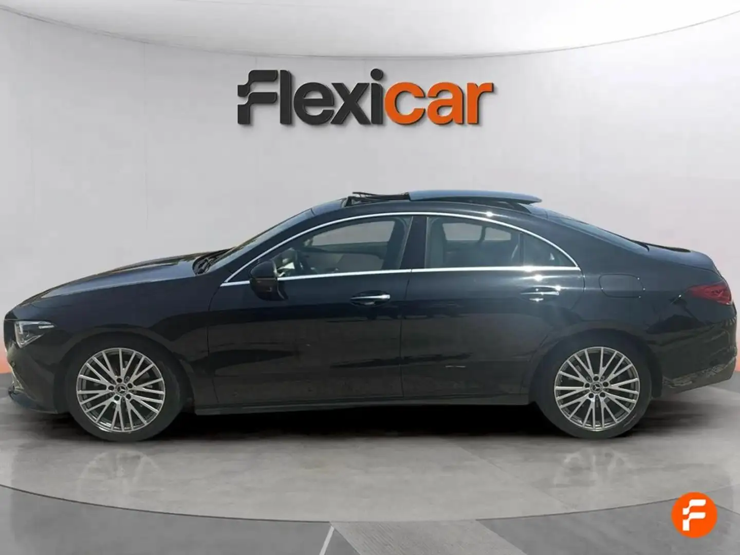 Mercedes-Benz CLA 180 Geel - 2