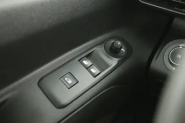 Opel Combo view 17