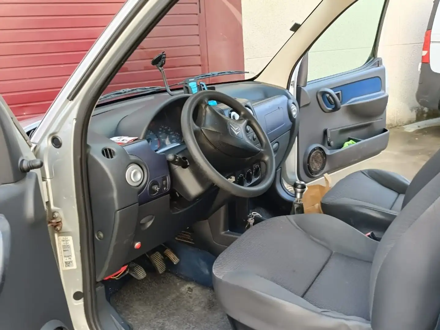 Citroen Berlingo Combi 2.0HDI Multivolumen - 2