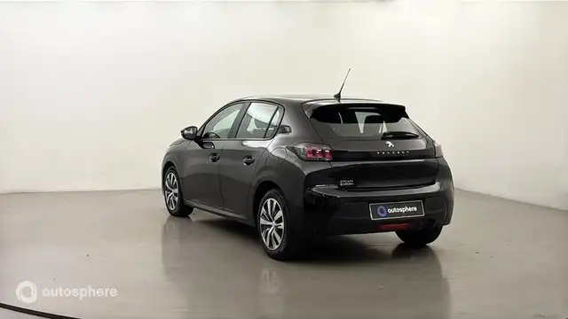 Peugeot 208 view 8