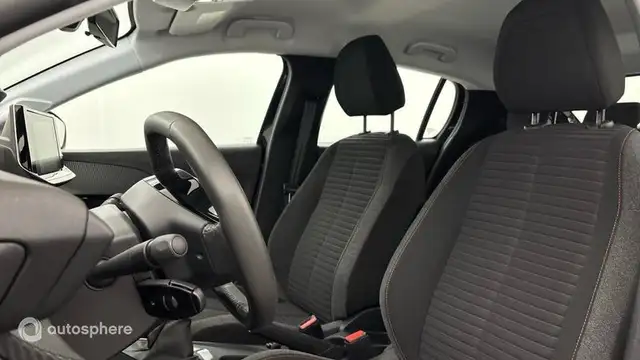 Peugeot 208 view 12
