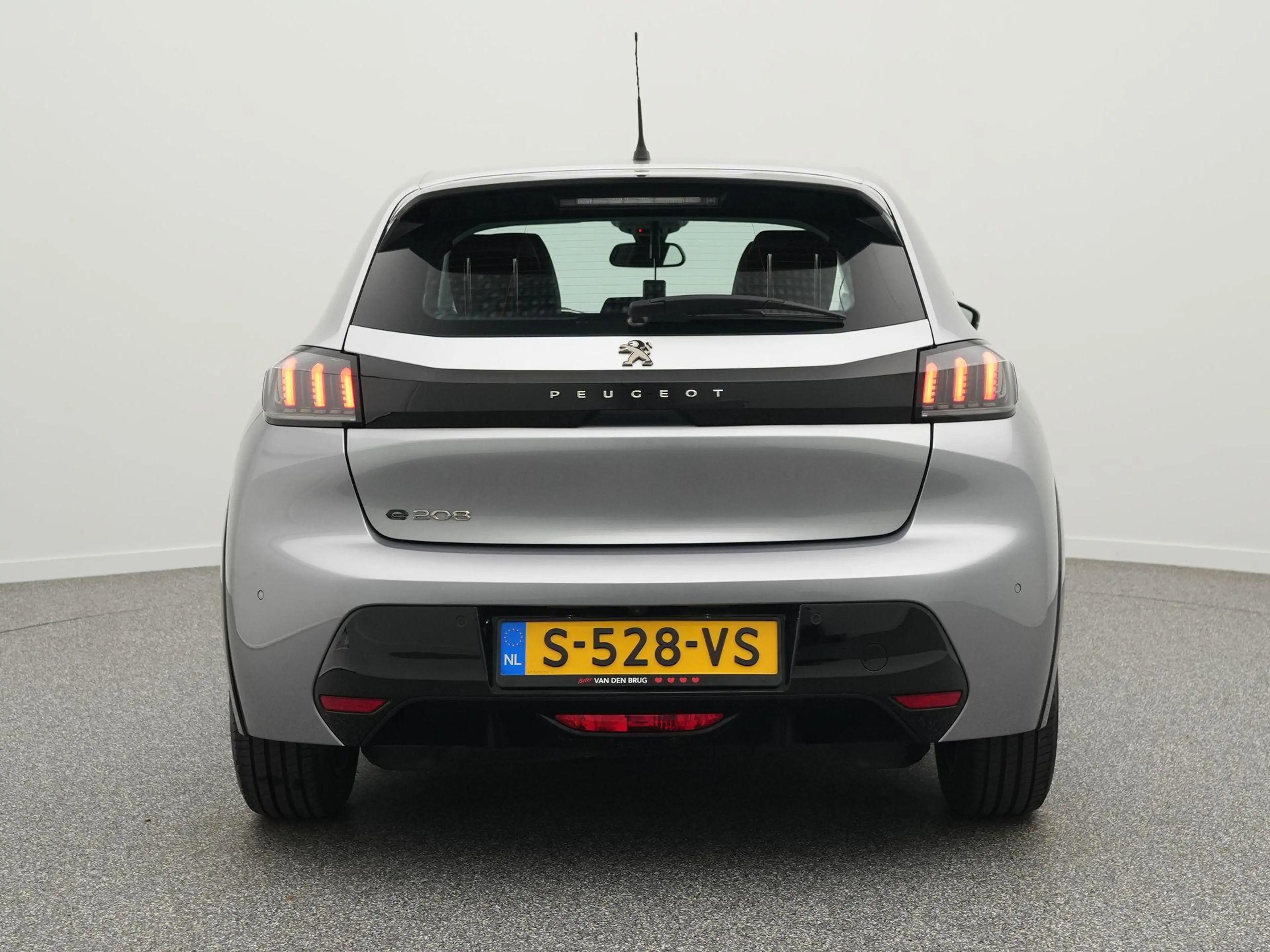 Peugeot e-208 EV Allure 50 kWh 136 PK | Navigatie | Climate Cont — photo 7