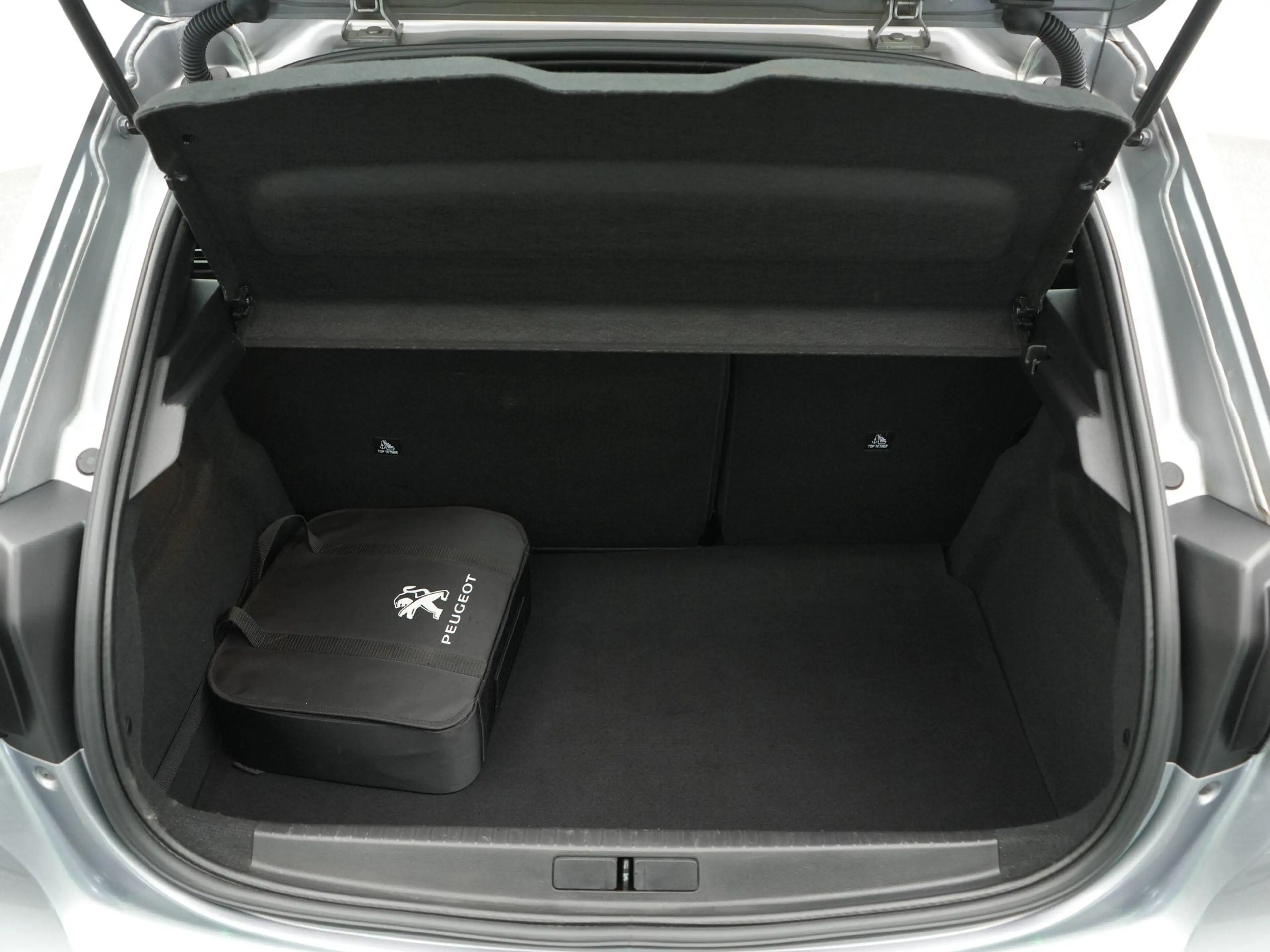 Peugeot e-208 EV Allure 50 kWh 136 PK | Navigatie | Climate Cont — photo 15