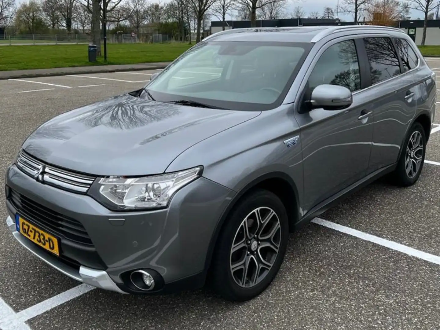 Mitsubishi Outlander Outlander 2.0 PHEV Exec. Edition Gri - 1