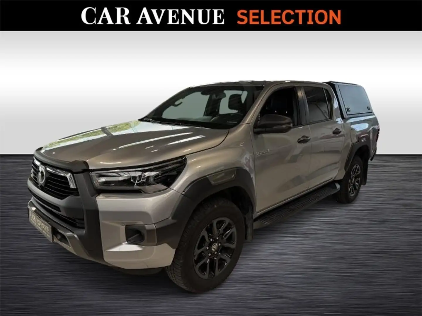 Toyota Hilux Invincible 2.8 D-4D 4X4 150 kW Gris - 1