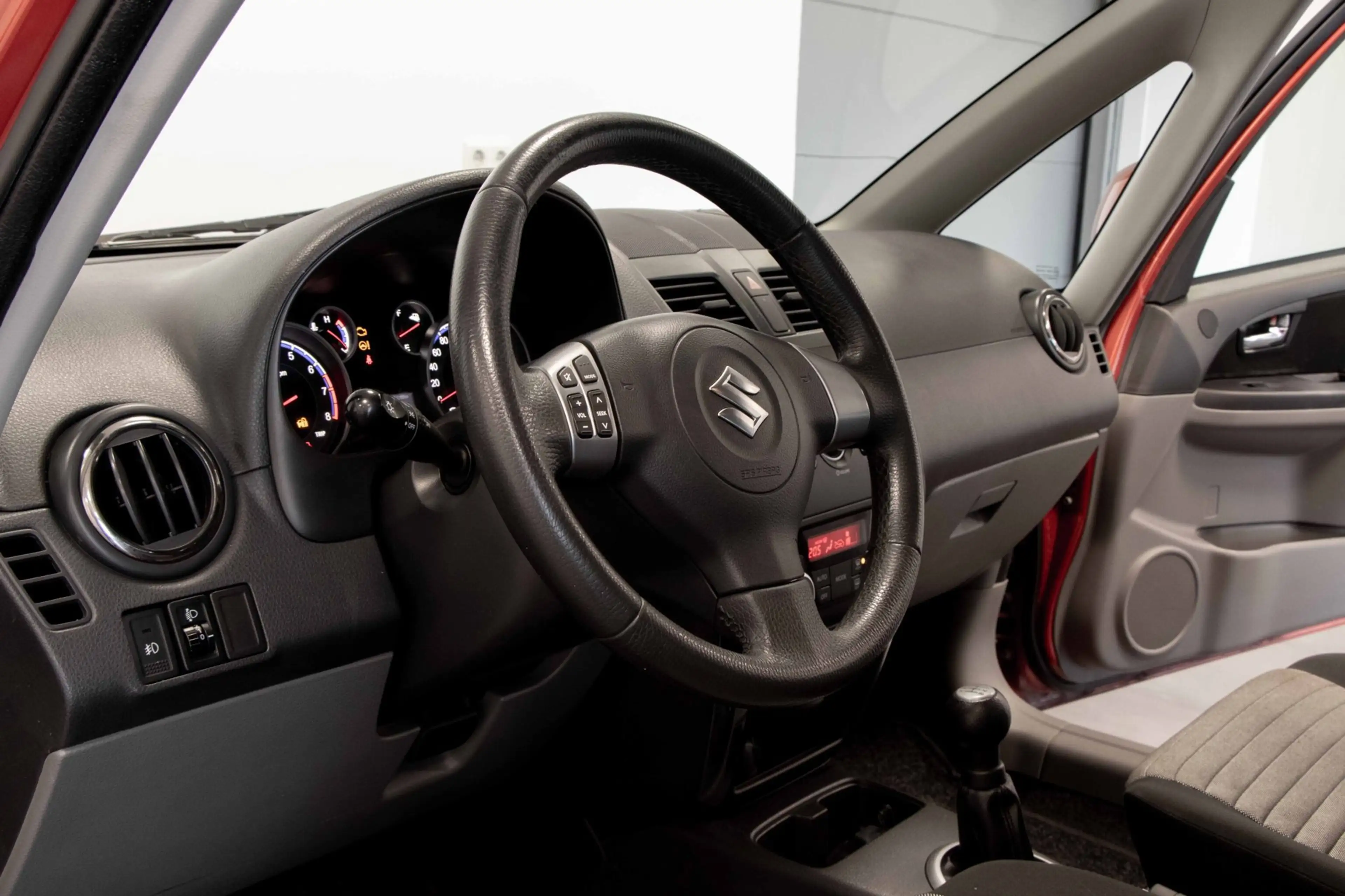 Suzuki SX4 1.6 Exclusive Airco|Trekhaak| Leuke Uitvoering — photo 8