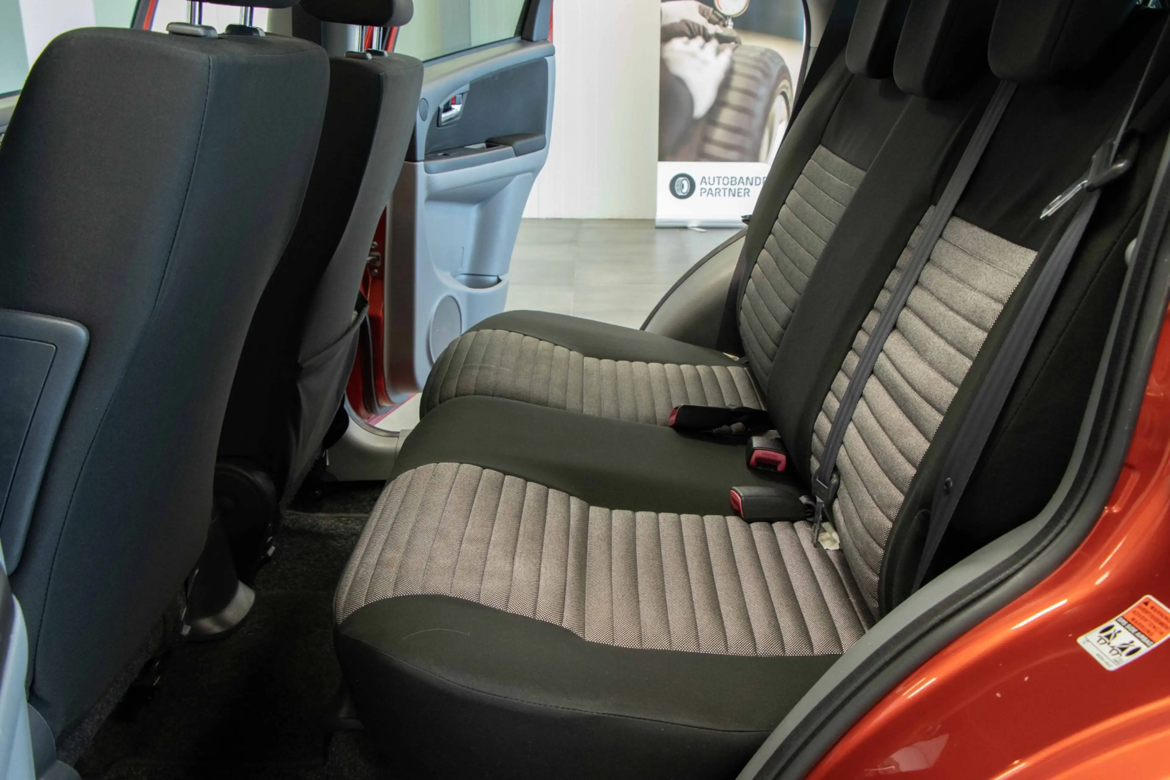 Suzuki SX4 1.6 Exclusive Airco|Trekhaak| Leuke Uitvoering — photo 7