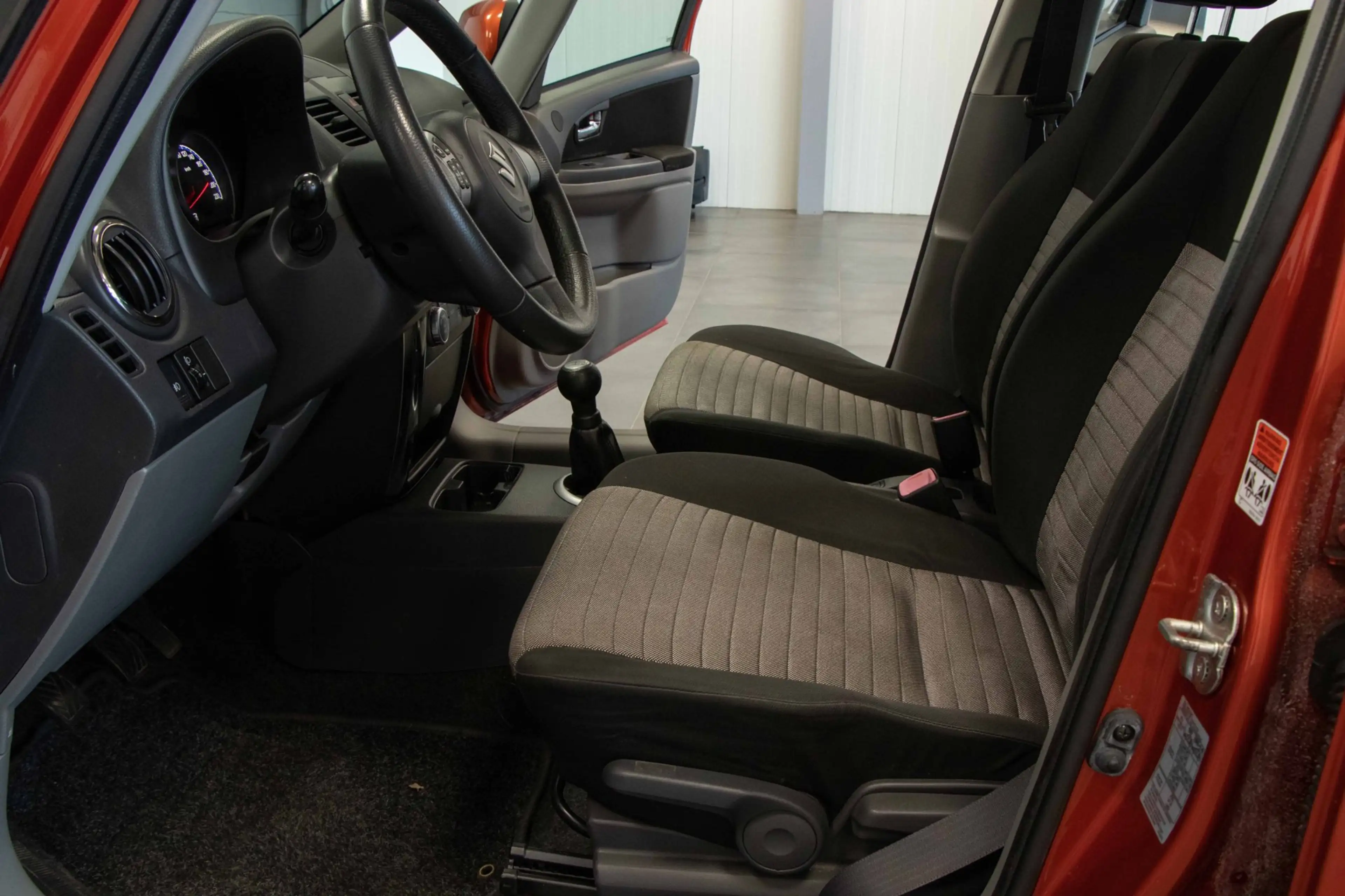 Suzuki SX4 1.6 Exclusive Airco|Trekhaak| Leuke Uitvoering — photo 11