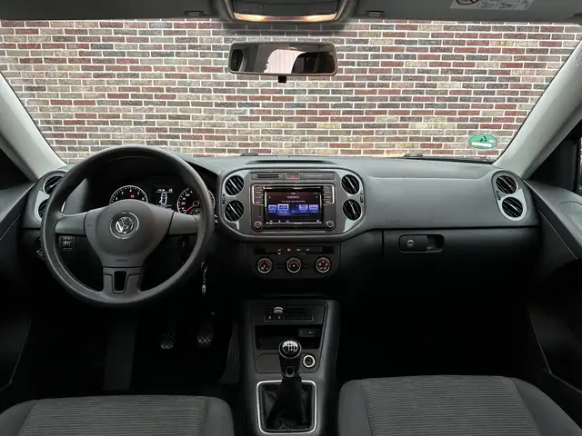 Volkswagen Tiguan view 11